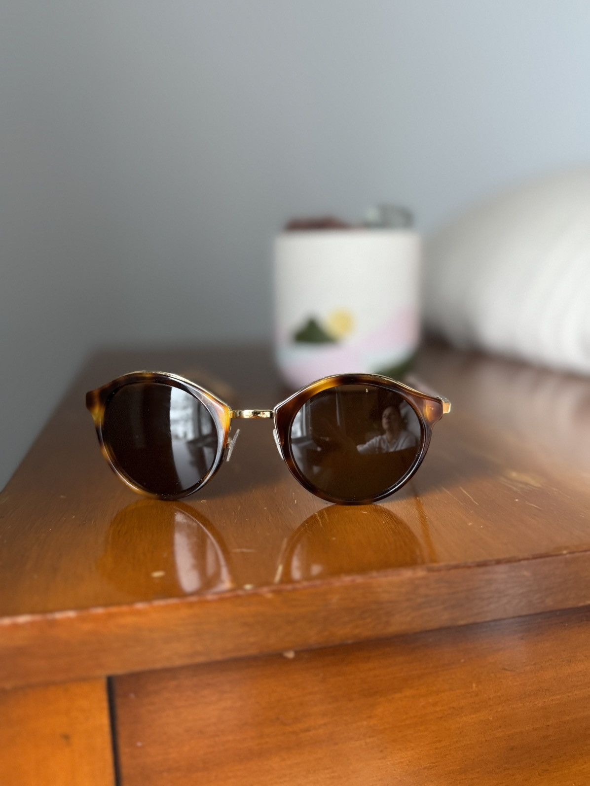 Sezane Sezane Tortoiseshell Round Glasses with Gold Frame Size ONE SIZE - 4 Thumbnail