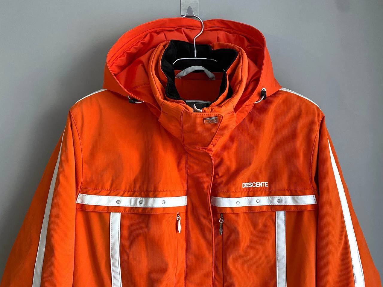 Descente Descente Women's Orange Ski Jacket, Size M Size M / US 6-8 / IT 42-44 - 5 Thumbnail