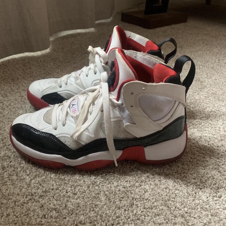 Jordan Jumpman 2 Trey White Gym Red Black.