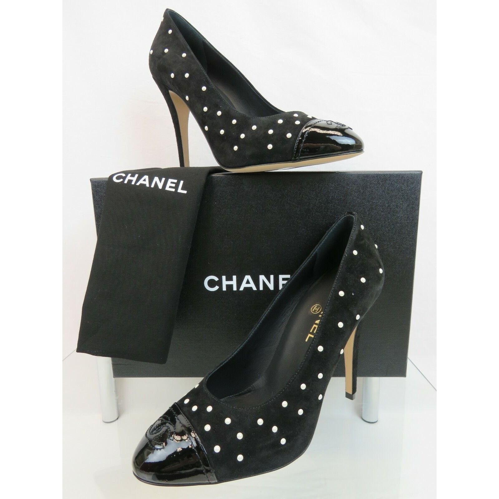Chanel G33422 BLACK SUEDE PATENT LEATHER CAP TOE PEARLS PUMPS 39 Size US 9 / IT 39 - 2 Thumbnail