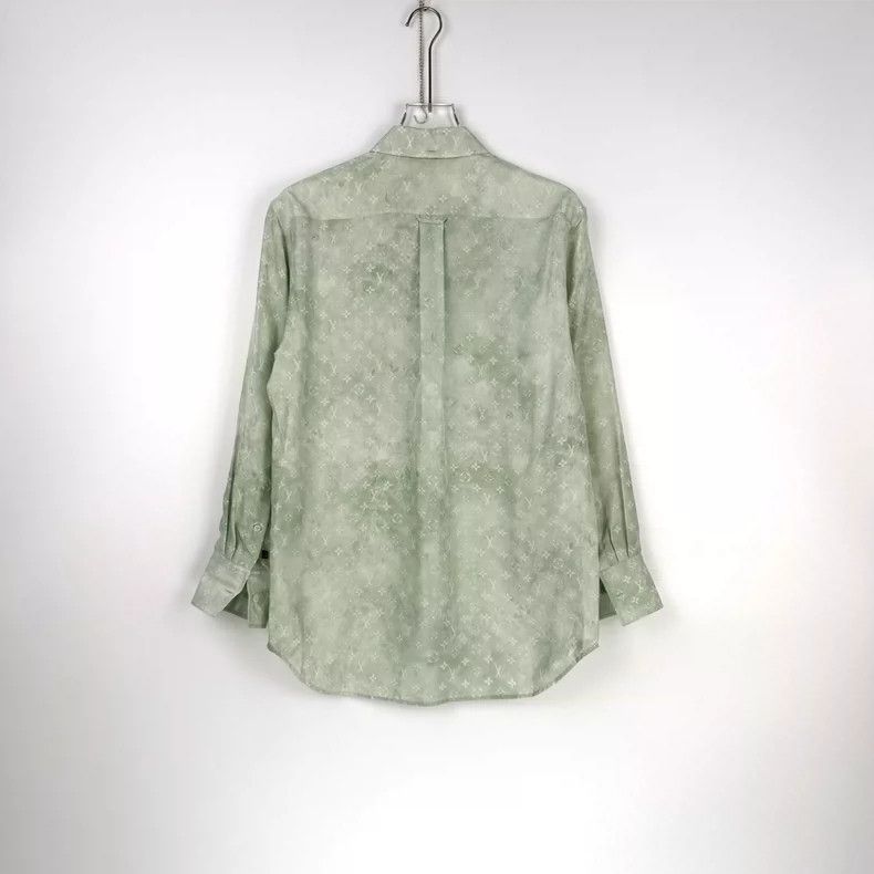 Louis Vuitton Louis Vuitton Long Sleeve Shirt Made of Old and Full Printe Size XS / US 0-2 / IT 36-38 - 4 Thumbnail