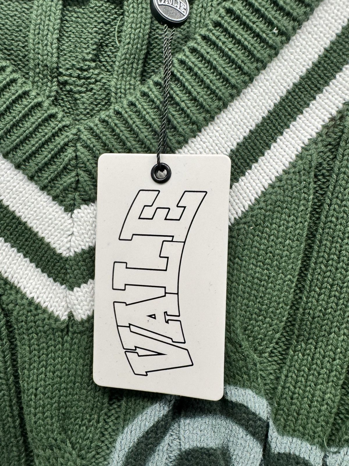 Vale Vale everyone Lives Forever Knit Sweater Cardigan XL Size US XL / EU 56 / 4 - 4 Thumbnail