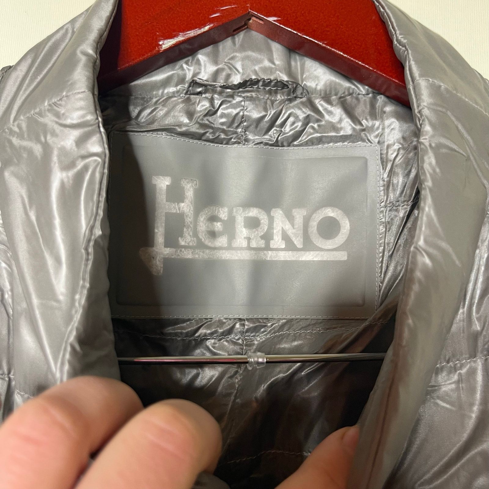 Herno Herno silver puff lightweight vest sz M Size M / US 6-8 / IT 42-44 - 2 Thumbnail