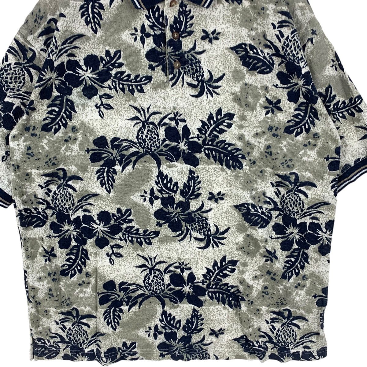 Vintage Vintage KNIGHTS SPORTSWEAR HAWAII Pineapple AOP Polo Tee Size US XL / EU 56 / 4 - 6 Thumbnail