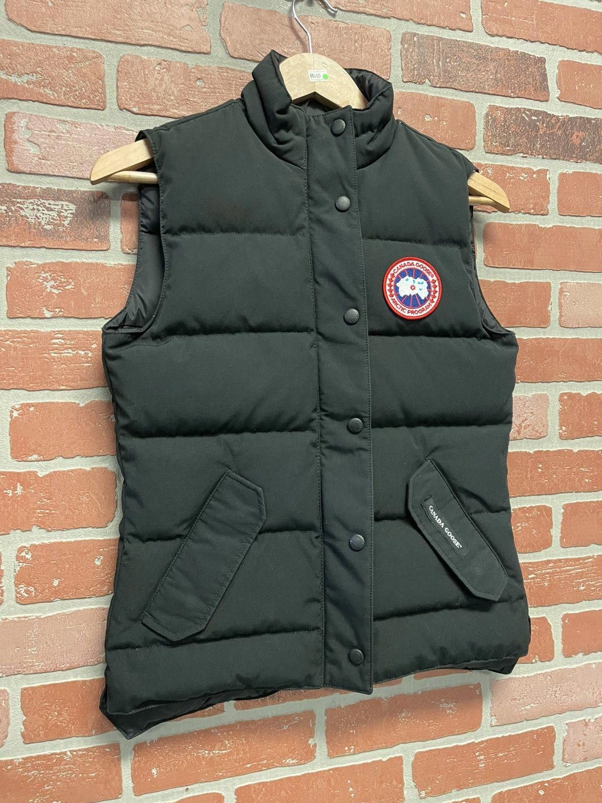 Canada Goose Size XS - Canada Goose Vest 2832L Black Size US XS / EU 42 / 0 - 2 Thumbnail