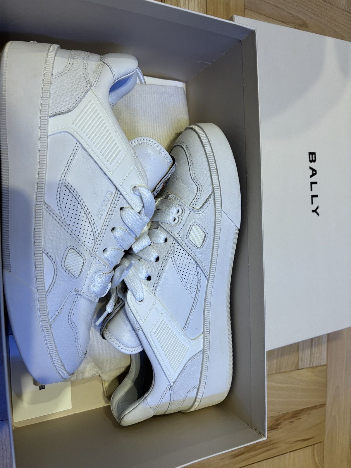 Bally Bally sneakers size UK 7 / 41 Size US 7 / EU 40 - 6 Thumbnail