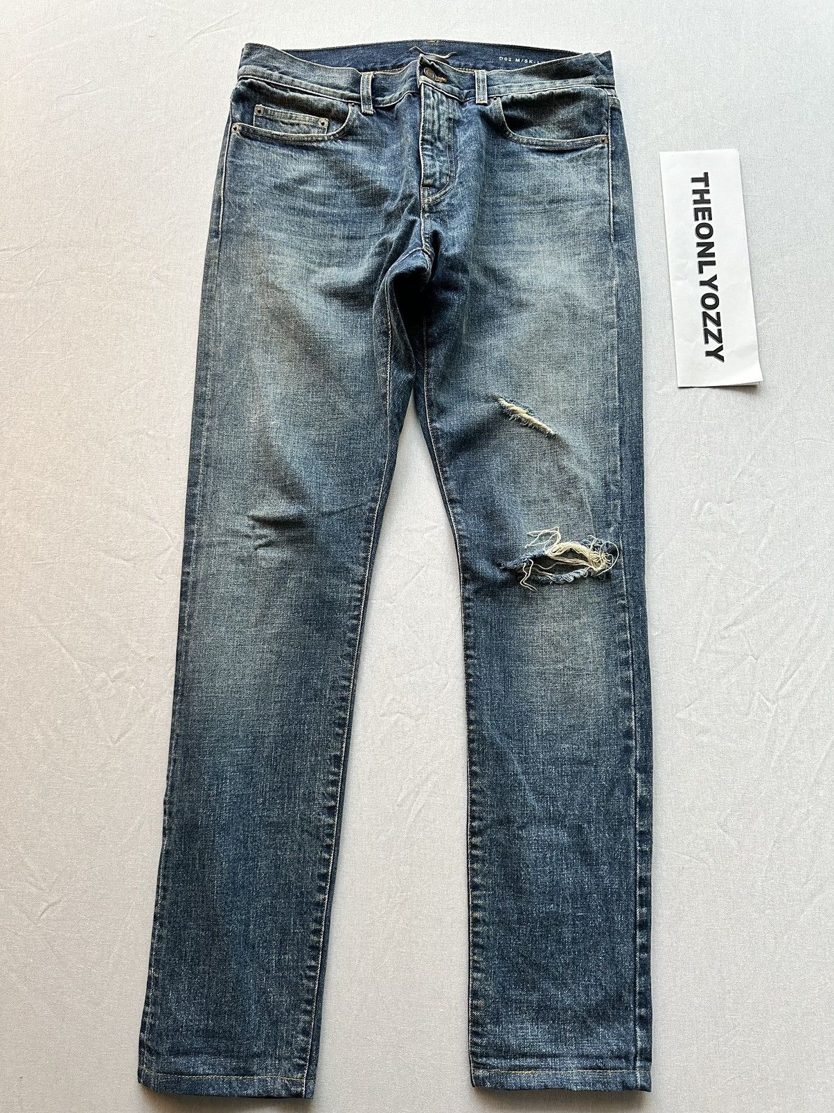image of Saint Laurent Paris 2016 Saint Laurent D02 Skinny Jeans Indigo Size 32 in Blue, Men's