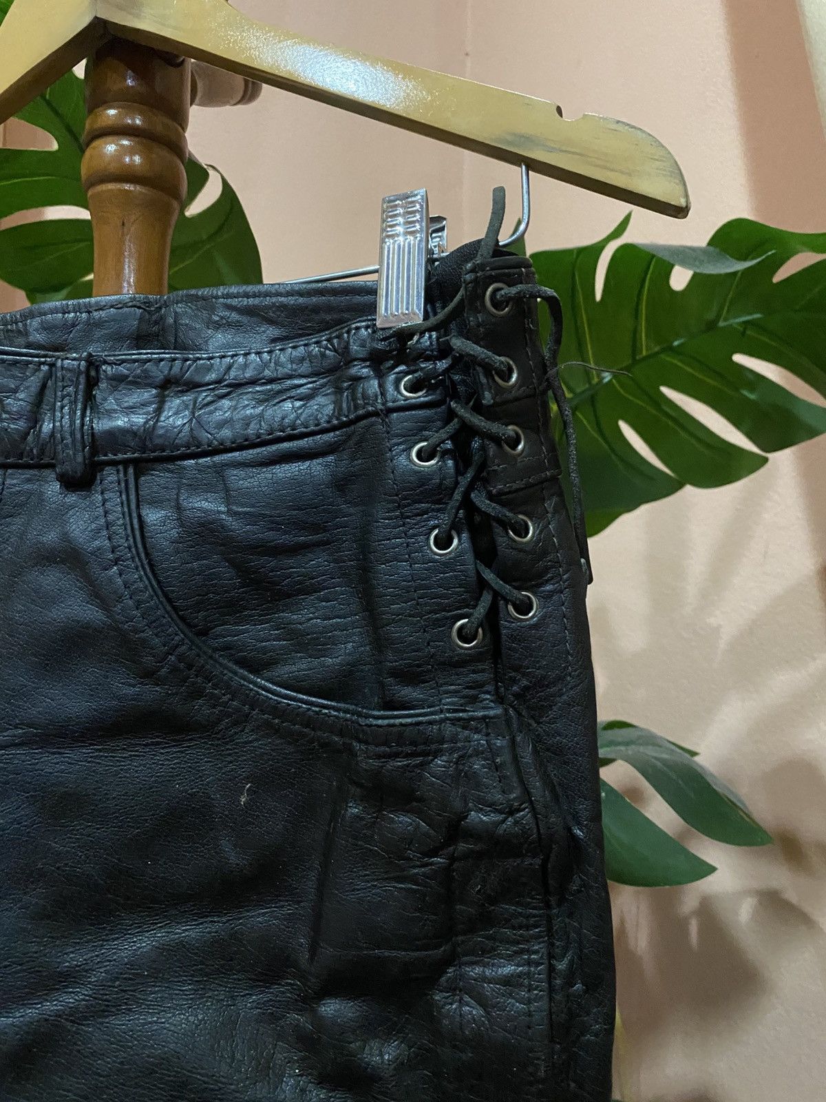 Genuine Leather Highway One Motorcycle Pants Side Zip & Snap Biker Chaps Size US 30 / EU 46 - 4 Thumbnail