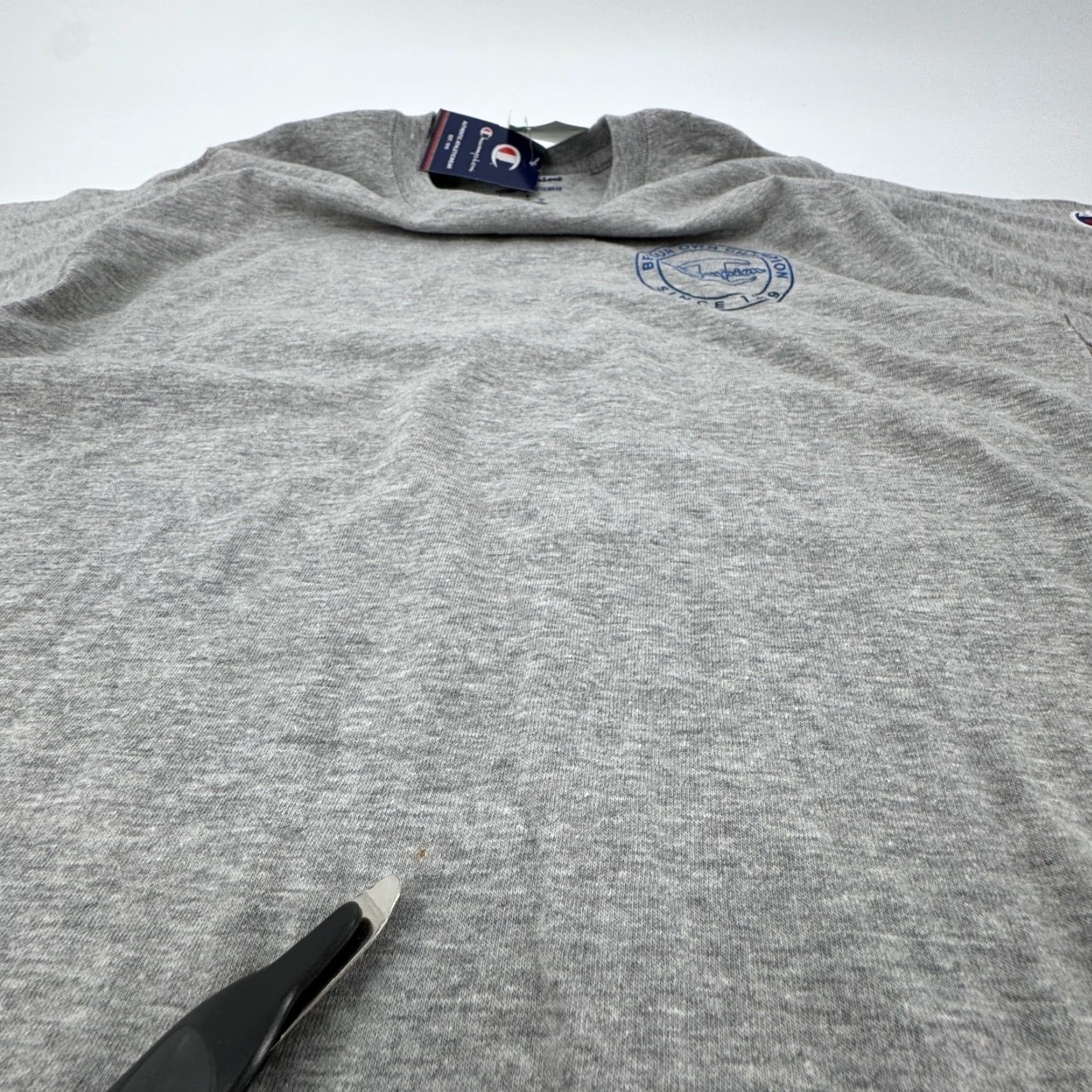 Champion NWT Champion Mens Gray Crew Neck Short Sleeve T Shirt Deadstock Small Size US S / EU 44-46 / 1 - 7 Thumbnail