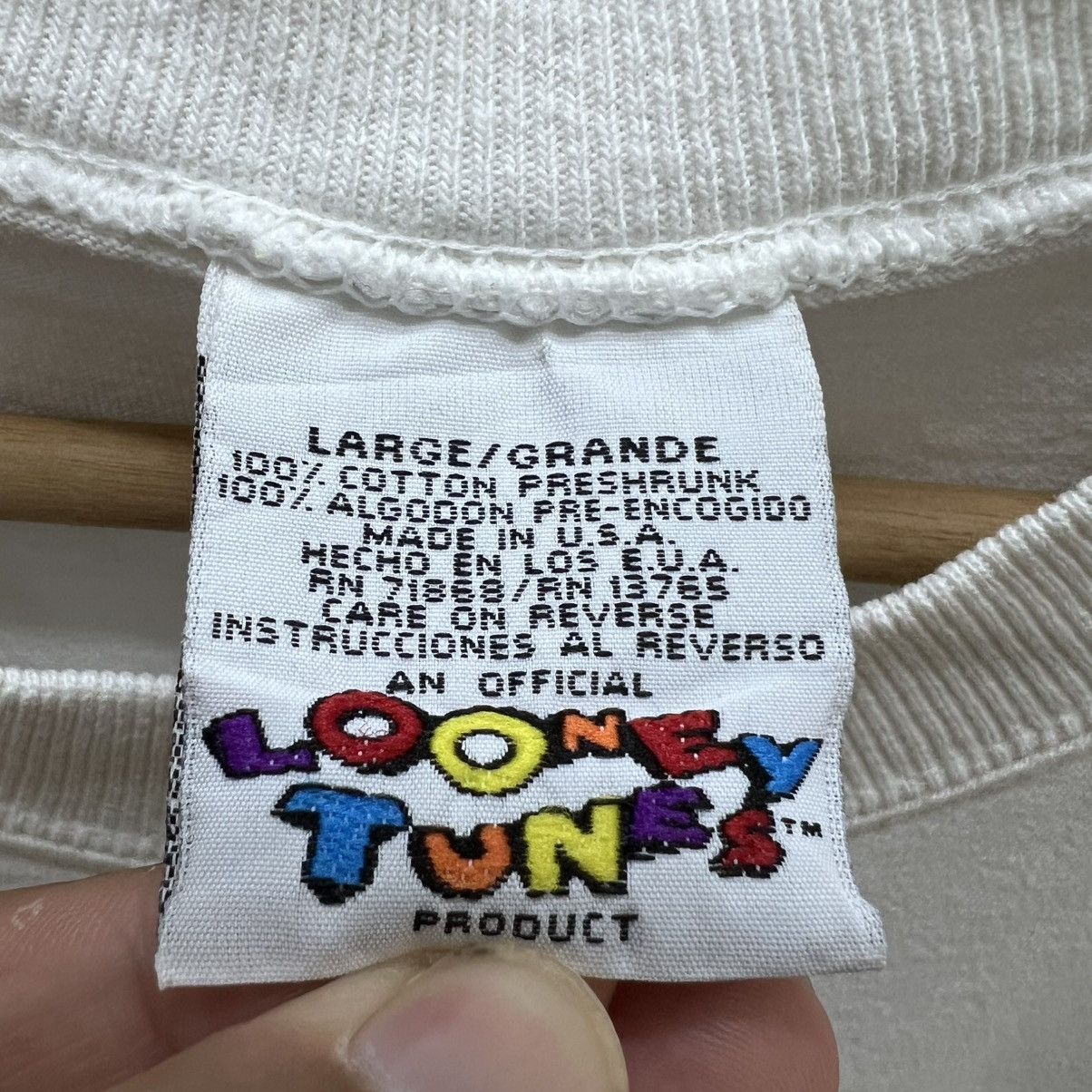 Vintage Vintage 90s Looney Tunes Taz Tasmanian Devil Tee Cartoons Size US L / EU 52-54 / 3 - 7 Thumbnail