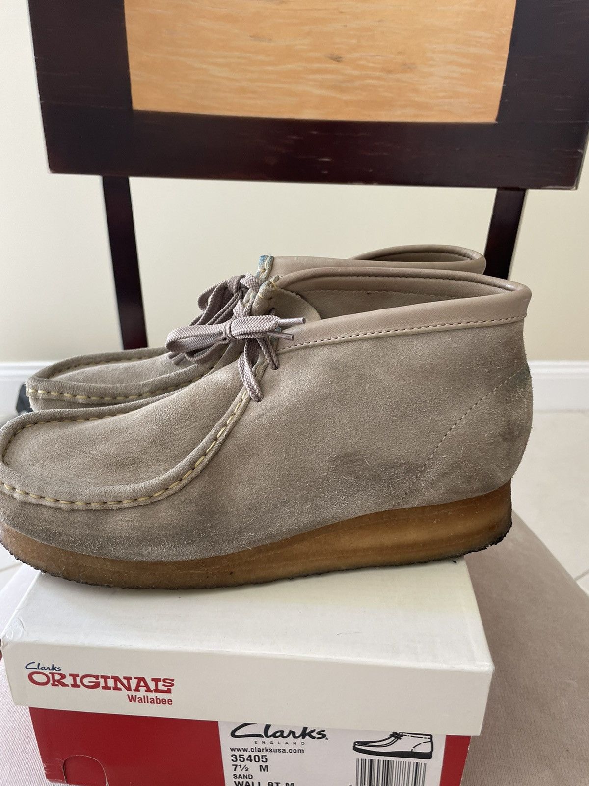Clark wallabees. Size 7.5. Used Amazon.com | Clarks Men main image 4