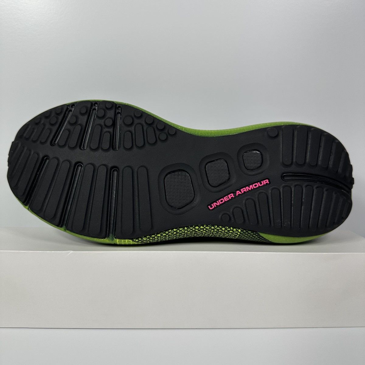 Under Armour HOVR PHANTOM 3 AMP LIME SURGE RUNNING INTELLIKNIT GREEN PINK Size US 9.5 / EU 42-43 - 4 Thumbnail
