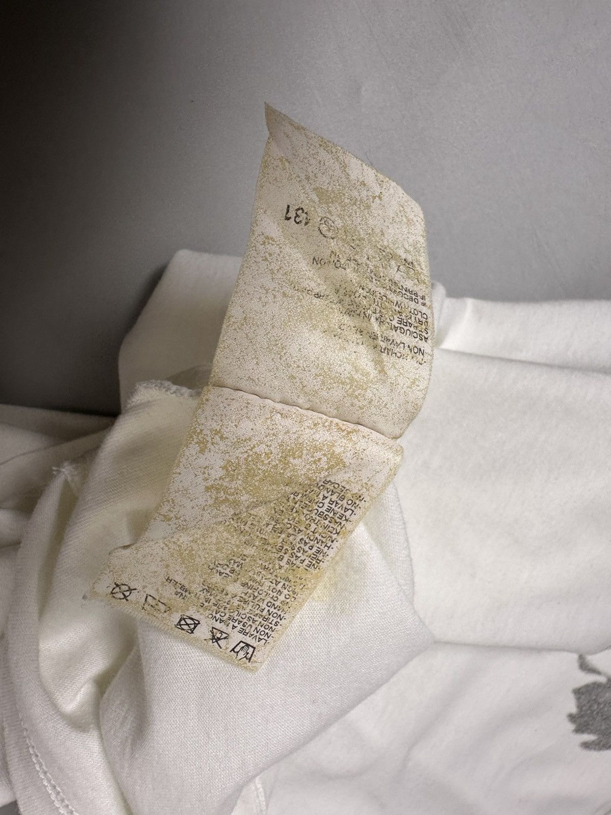 Maison Margiela Maison Margiela 2010 “Eagle & Rose” Trompe L’Oeil Tee Size US M / EU 48-50 / 2 - 11 Thumbnail