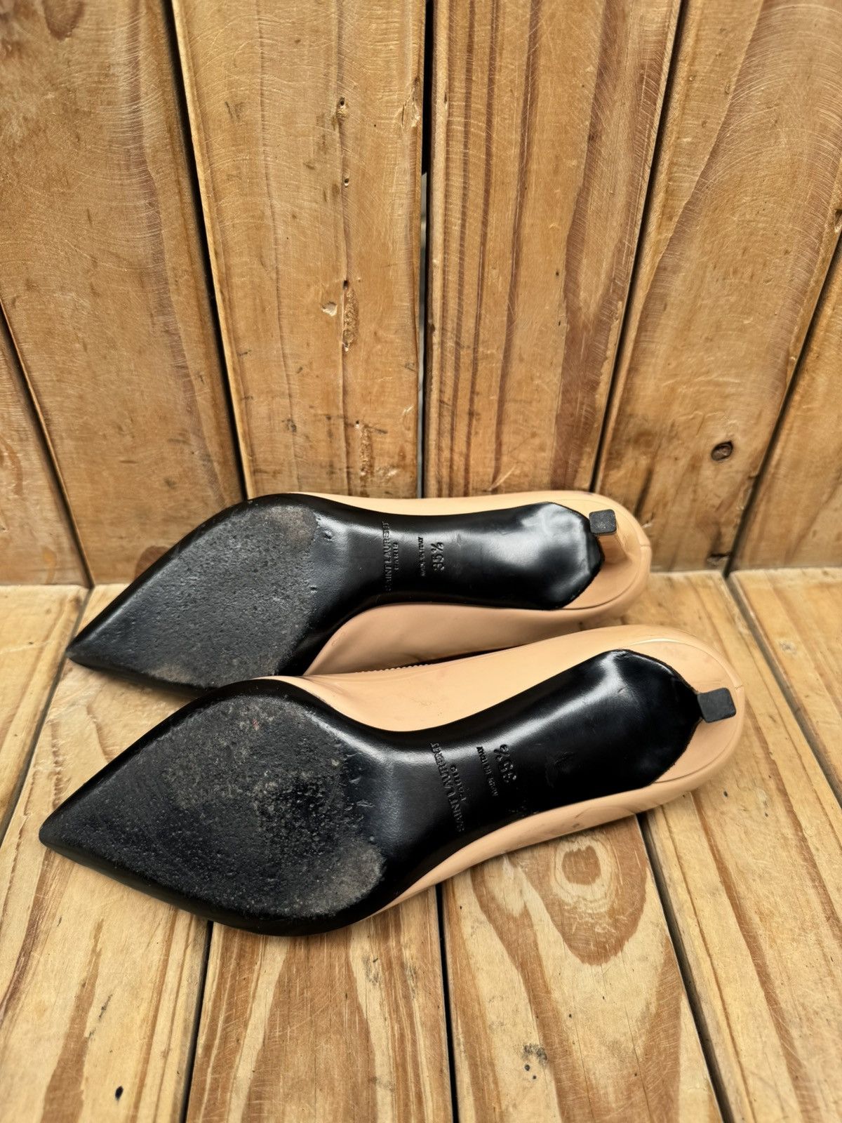 Saint Laurent Paris Saint laurent Paris HI Leather heels size EUR 35.5 US 5.5 Size US 5.5 / IT 35.5 - 20 Thumbnail