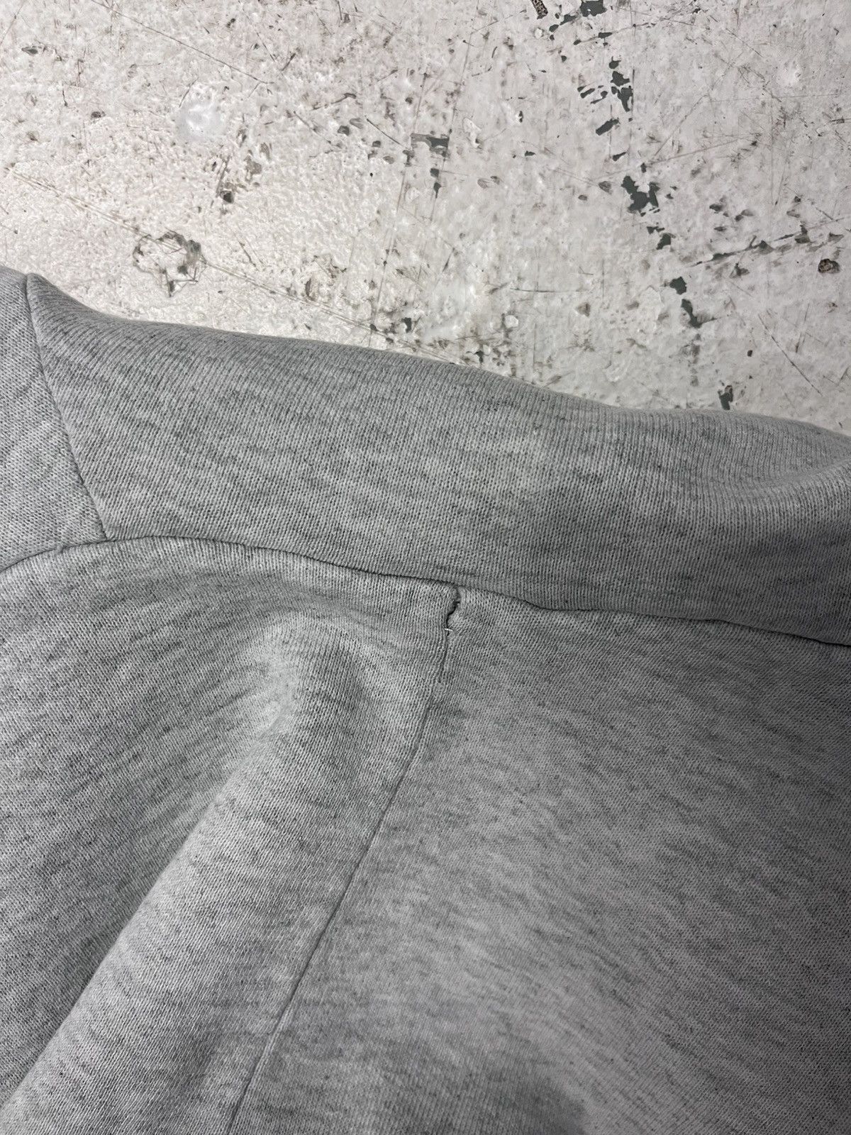 Vintage Vintage fruit of the loom distressed harvard hoodie Size US L / EU 52-54 / 3 - 4 Thumbnail