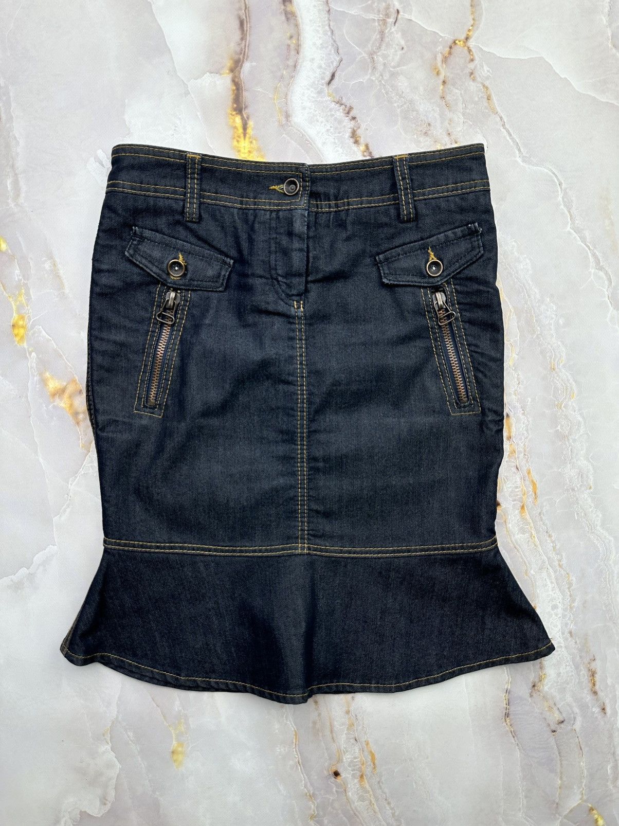 Armani Armani Jeans Knee Length Skirt Size 26" / US 2 / IT 38 - 1 Thumbnail