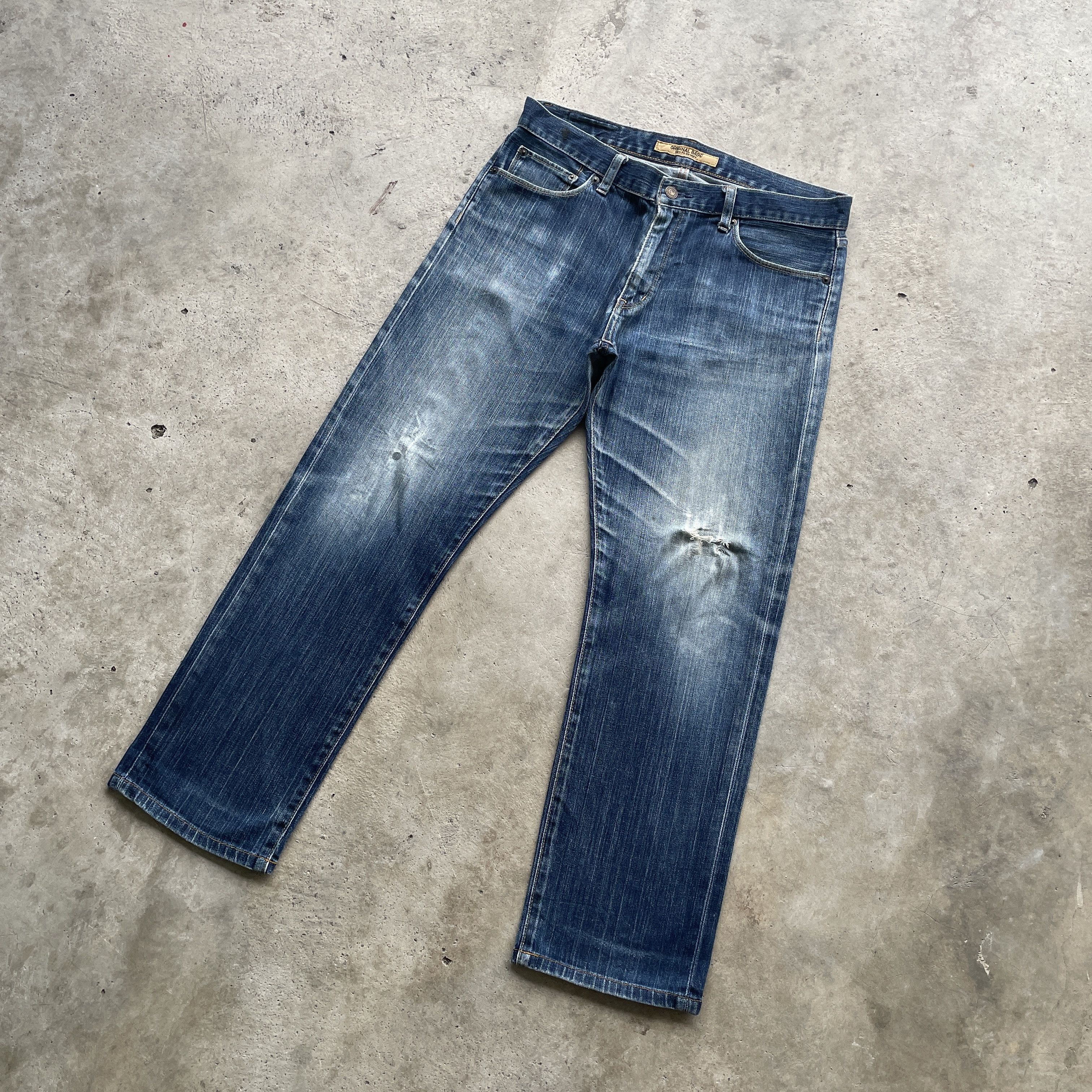 Japanese Brand VINTAGE JAPANESE DISTRESSED JEANS FADED DENIM PANTS W34 Size US 34 / EU 50 - 1 Thumbnail