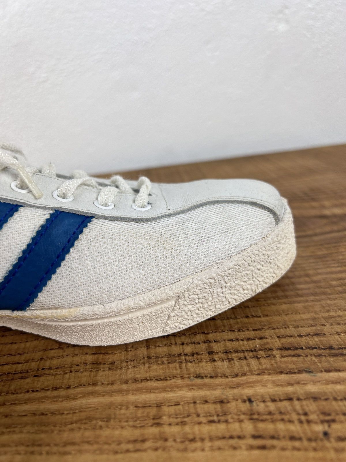 Adidas 70s Vintage Adidas llie Nastase Tennis Archive Shoes Size US 10 / EU 43 - 14 Thumbnail