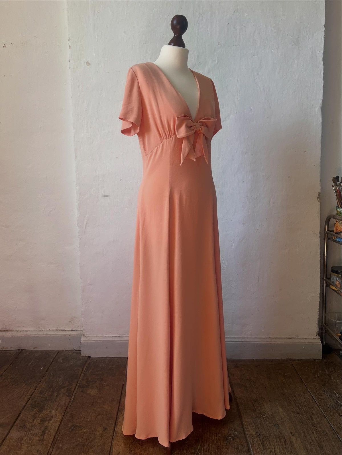Moschino 1990s Franco Moschino Couture maxi dress gown peach silk Size S / US 4 / IT 40 - 7 Thumbnail