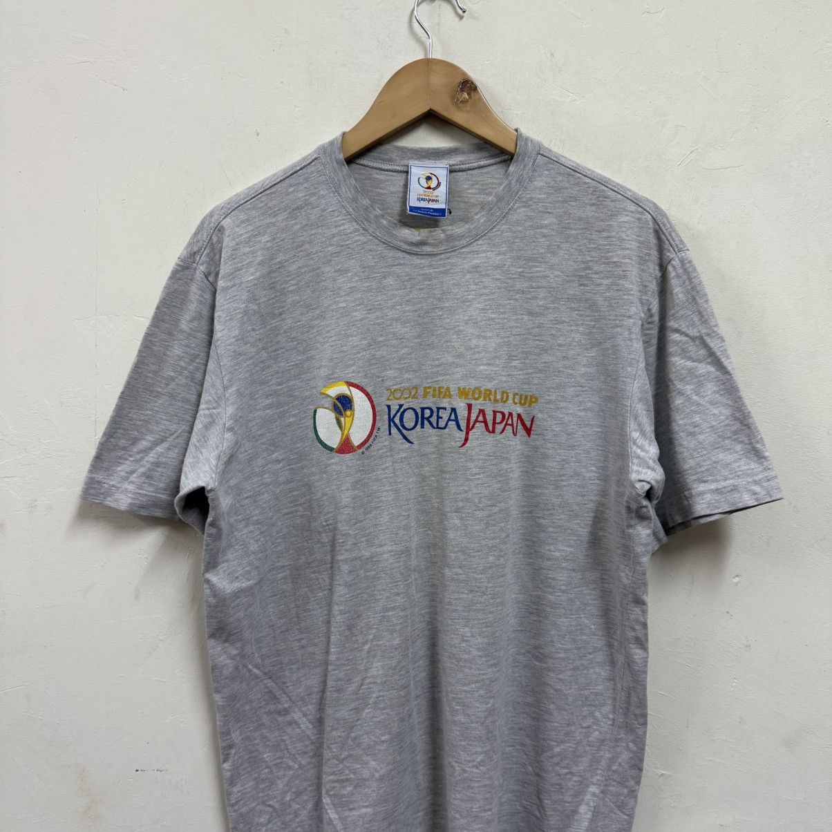 Vintage Vintage Fifa World Cup Korea Japan Tshirt Size US L / EU 52-54 / 3 - 5 Thumbnail