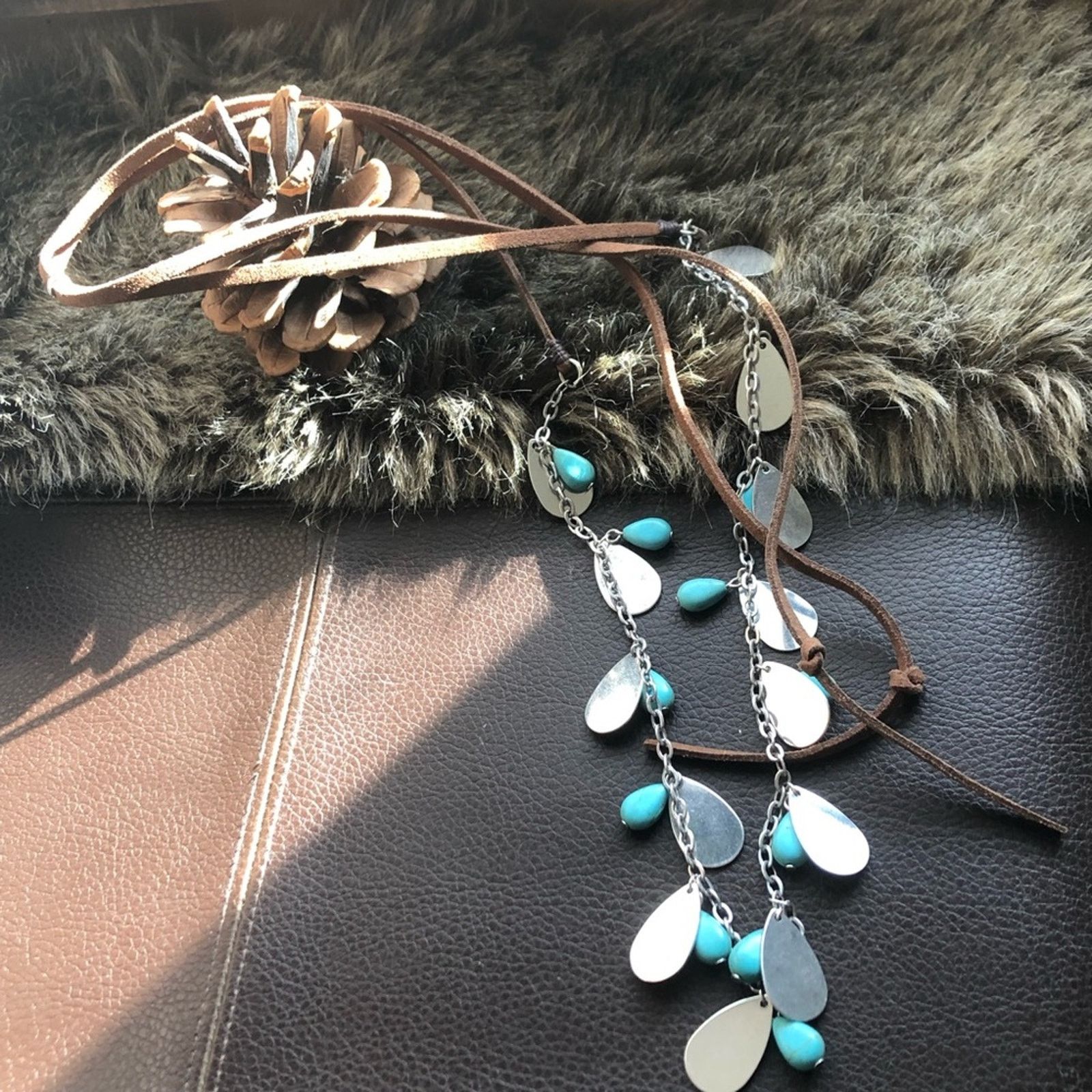 Jewelry Plunder teardrop turquoise suede cord adjustable necklace Size ONE SIZE - 6 Thumbnail
