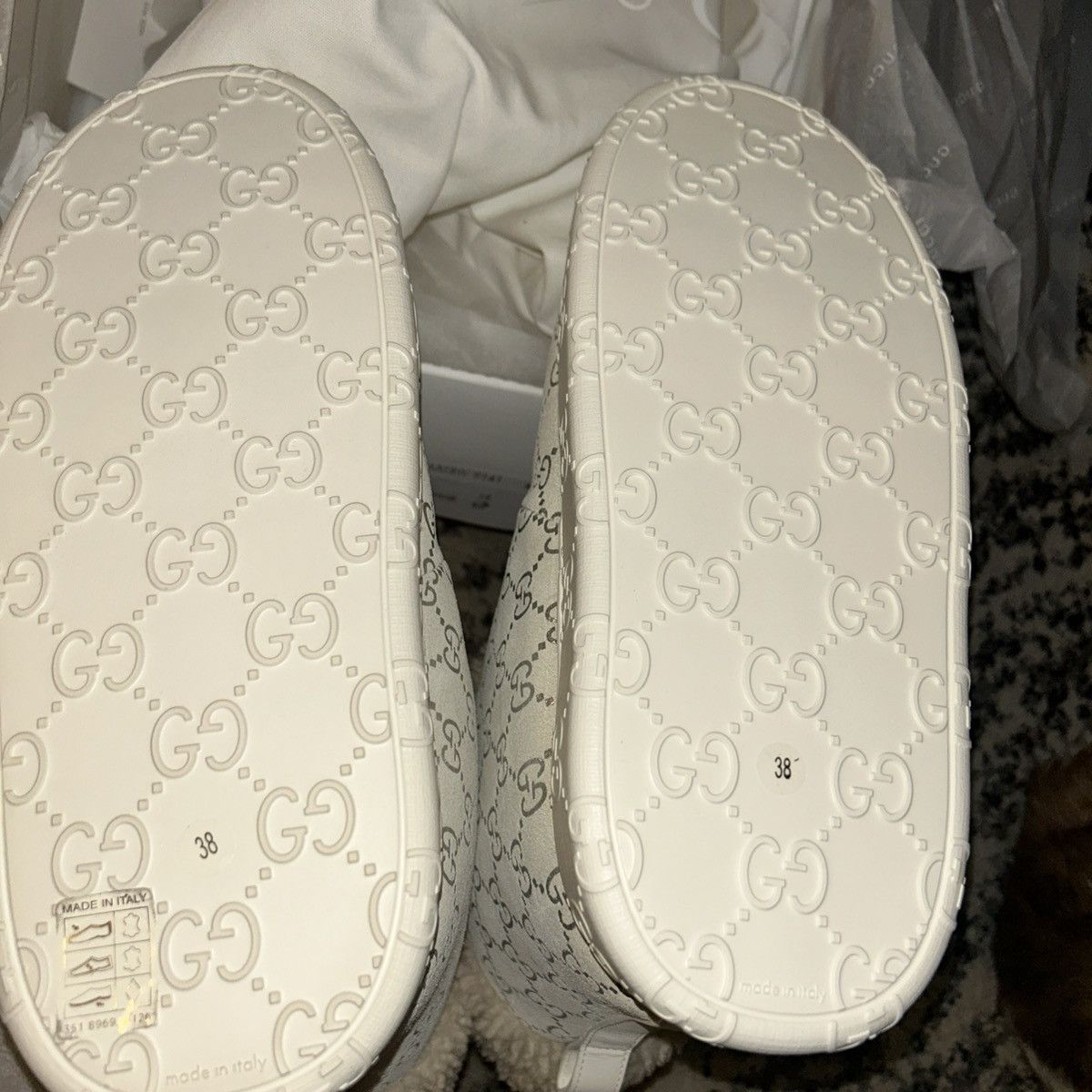 Gucci Gucci Shorts Snow Boots with Merino Trim Silver Size US 8 / IT 38 - 2 Thumbnail
