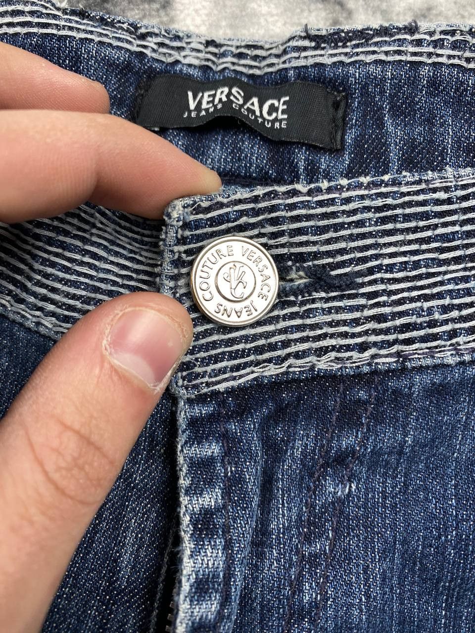 Versace Vintage Versace Jeans Denim Big Logo Men Size 33 Blue Size US 33 - 12 Thumbnail