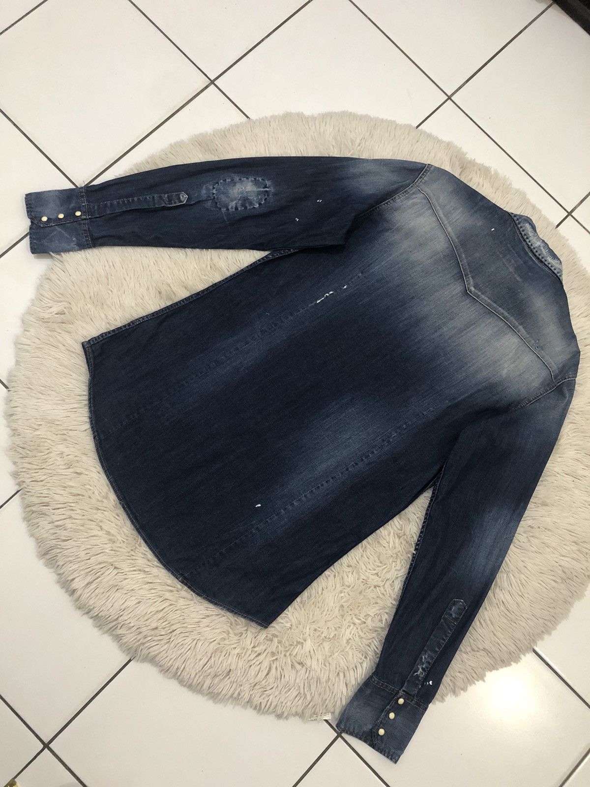Dsquared2 Dsquared2 Distressed Denim Shirt Size US S / EU 44-46 / 1 - 13 Thumbnail