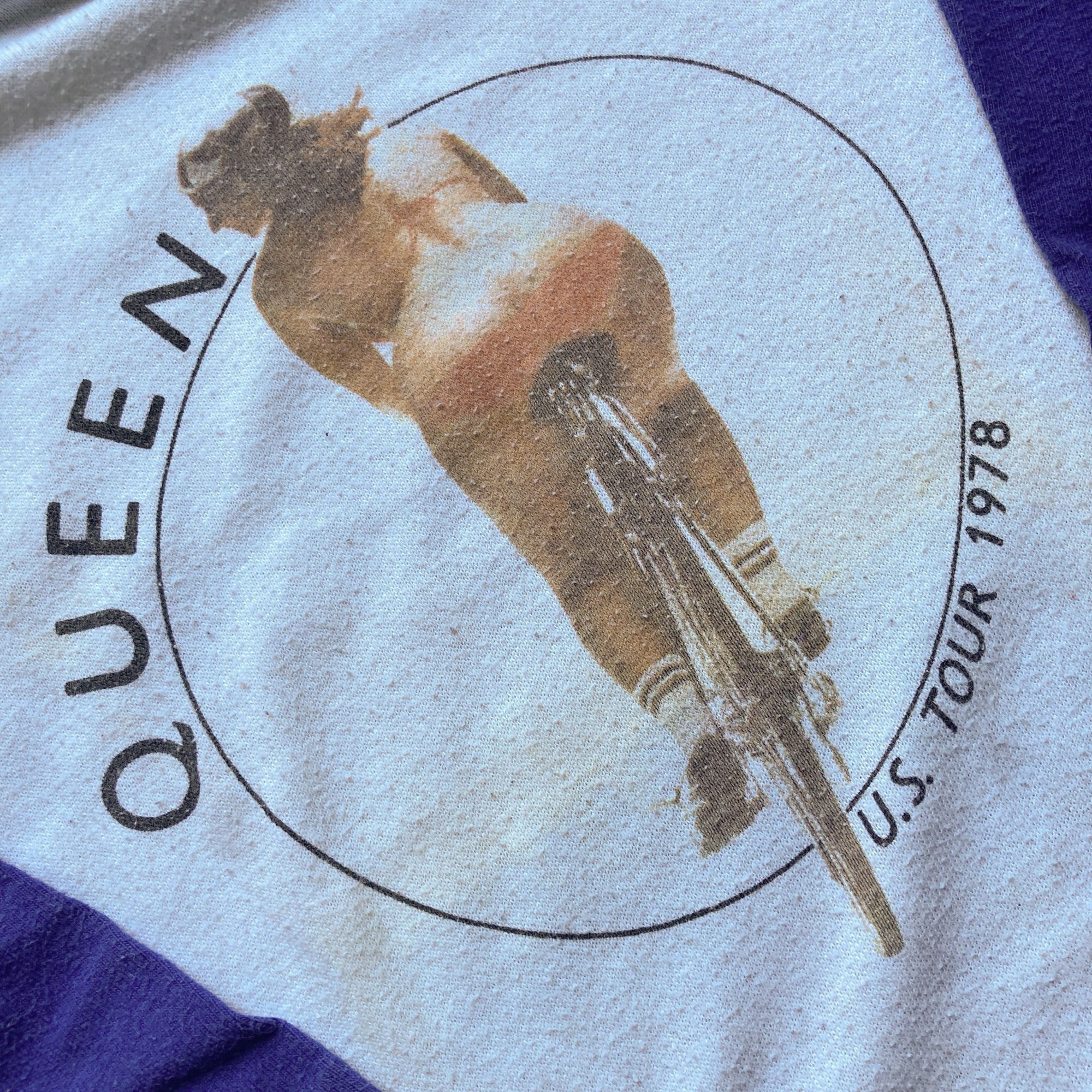 Salem Sportswear Vintage 1978 Queen US Tour Raglan Tee M 38-40 White & Purple Size US M / EU 48-50 / 2 - 3 Thumbnail