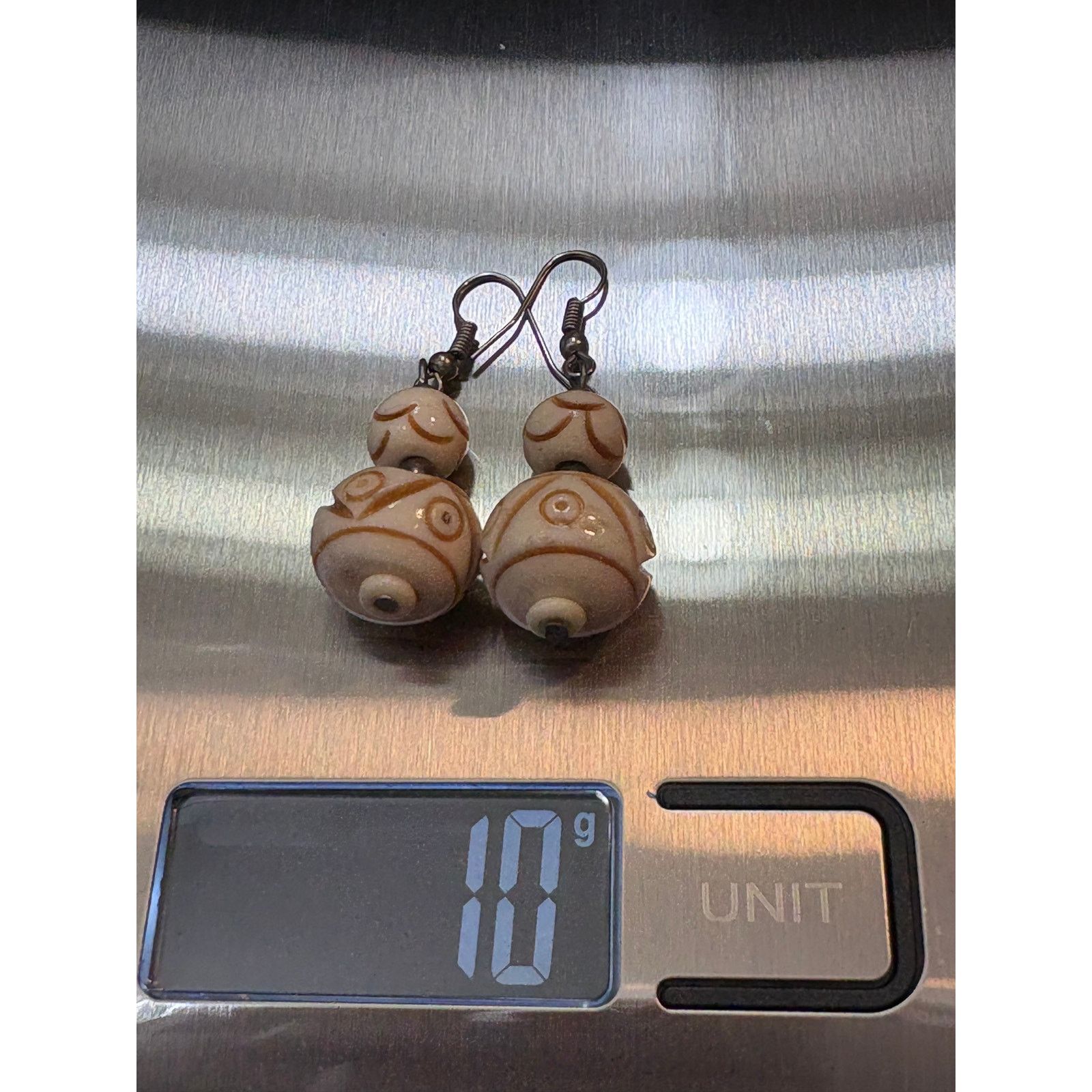 Other Vintage Carved Bone Bead Dangle Earrings 10g 1.5” Size ONE SIZE - 5 Thumbnail