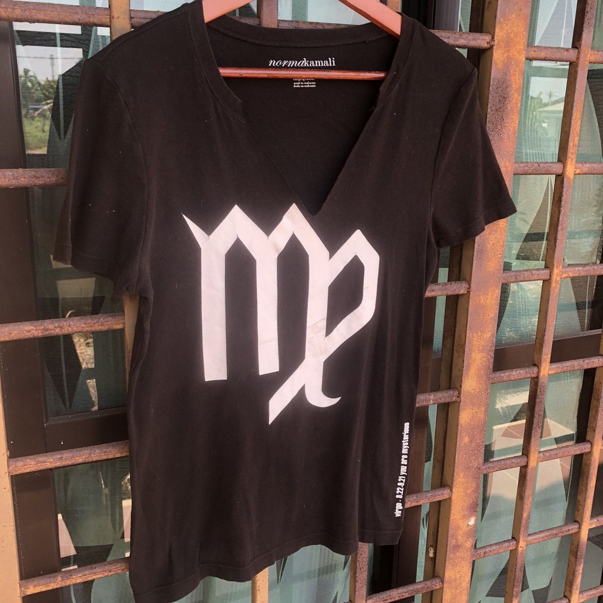 Norma Kamali Norma Kamali V Neck Shirt Size L / US 10 / IT 46 - 3 Thumbnail