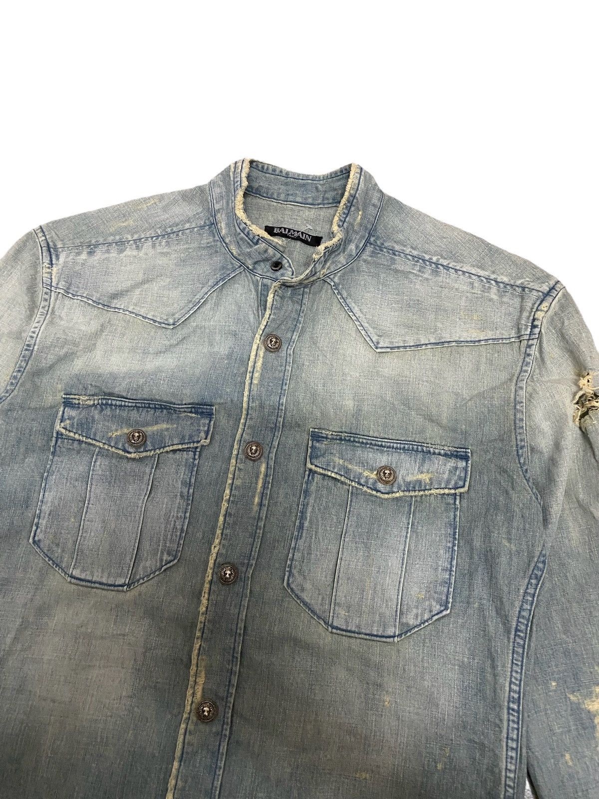 Balmain Vintage Balmain Paris Distress Denim Shirt Size US M / EU 48-50 / 2 - 4 Thumbnail