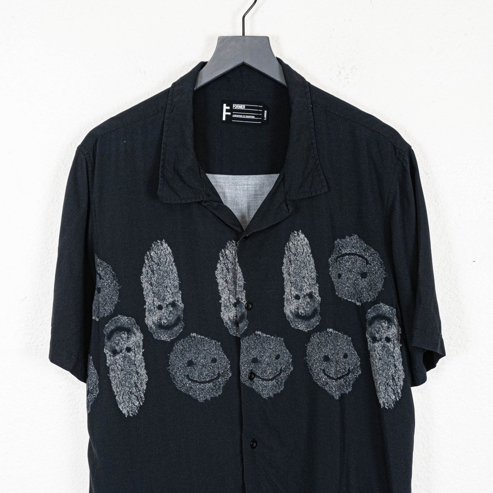Other FORMER Merchandise Menace SS Shirt camp Collar in Black sz L Size US L / EU 52-54 / 3 - 2 Thumbnail