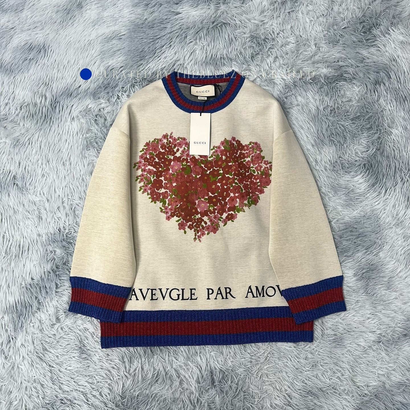 Gucci Flower Heart Print Sweatshirt in Beige Size US XL / EU 56 / 4 - 1 Thumbnail