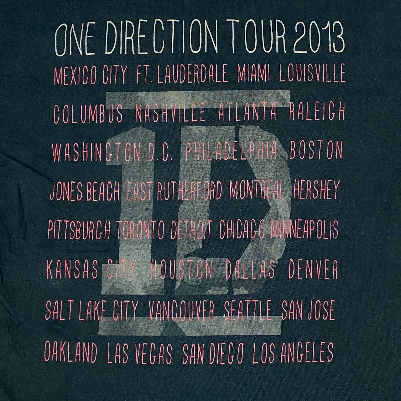 Band Tees Pop band one direction Size US M / EU 48-50 / 2 - 4 Thumbnail