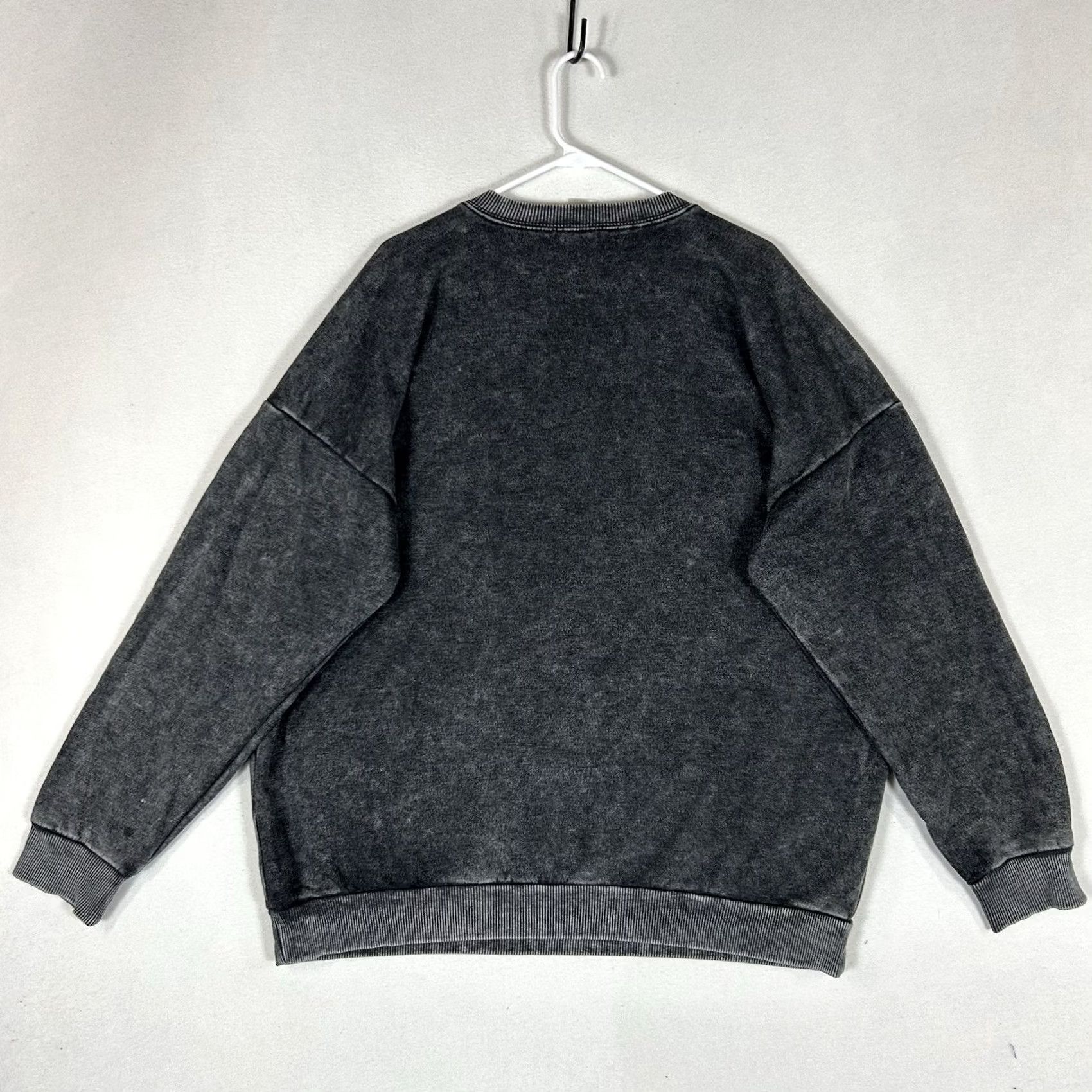 Vintage No Boundaries Sweatshirt Junior's 2XL Gray Stonewash Crew Neck Long Sleeve Logo Retro 70s 80s 90s Activewear Casual Womens Size XXL / US 16-18 / IT 52-54 - 5 Thumbnail