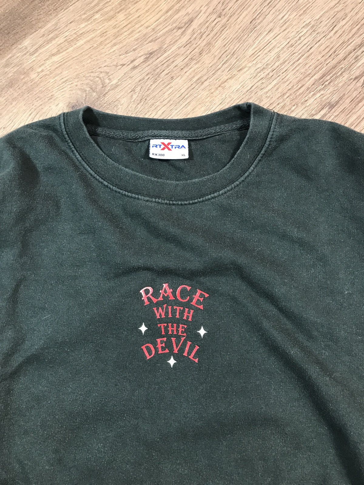 Vintage Vintage Race With The Devin Sweatshirt Size US XL / EU 56 / 4 - 6 Thumbnail