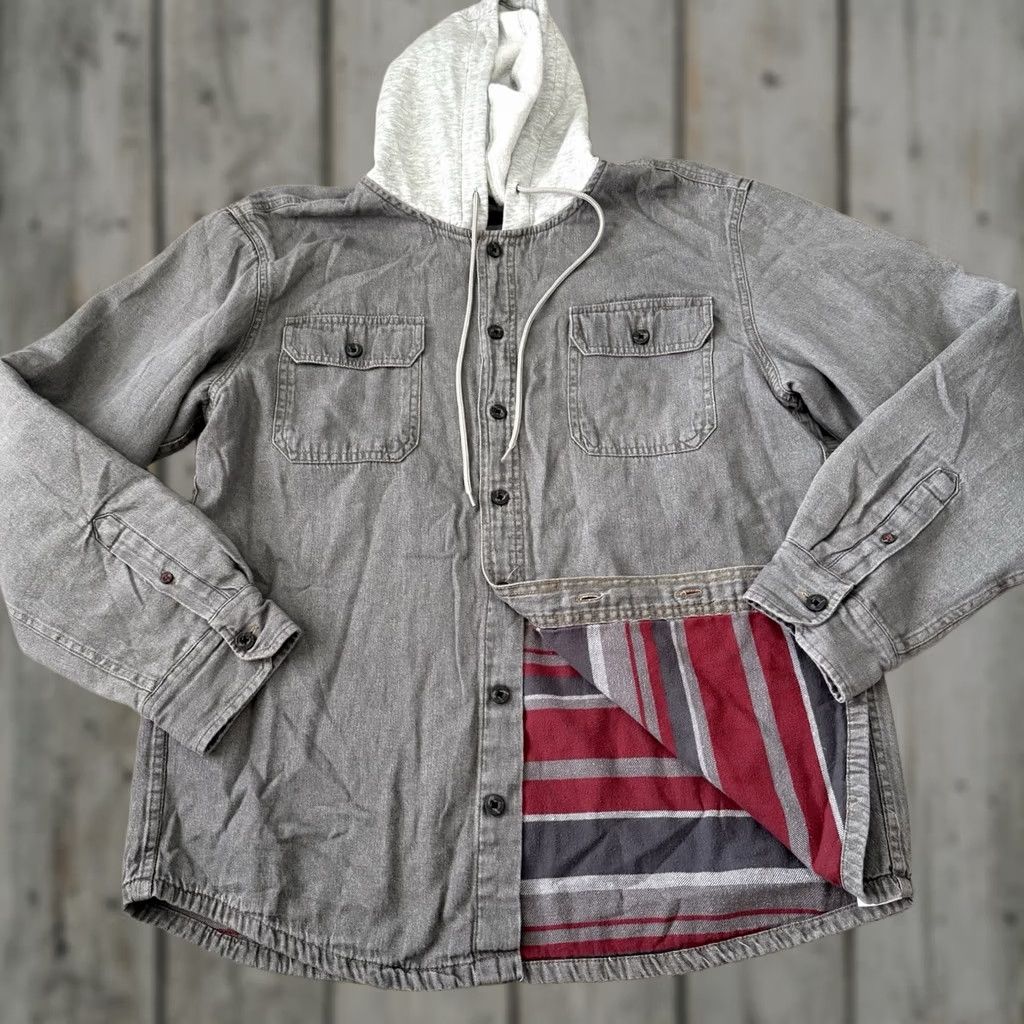 Wrangler Wrangler Hooded Denim Shirt Jacket Mens Large Gray Flannel Lined Button Up Size US L / EU 52-54 / 3 - 1 Thumbnail