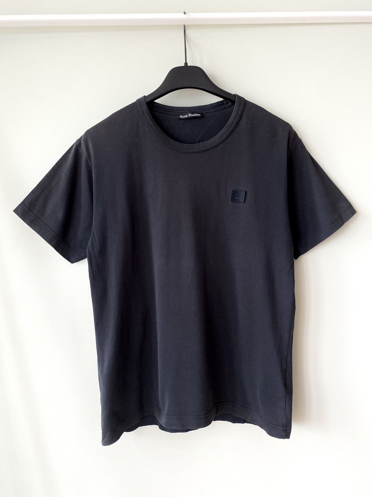 Acne Studios｜ (CL0309 900) Acne Studios T-Shirt CL0309 900 132505546 | eBay