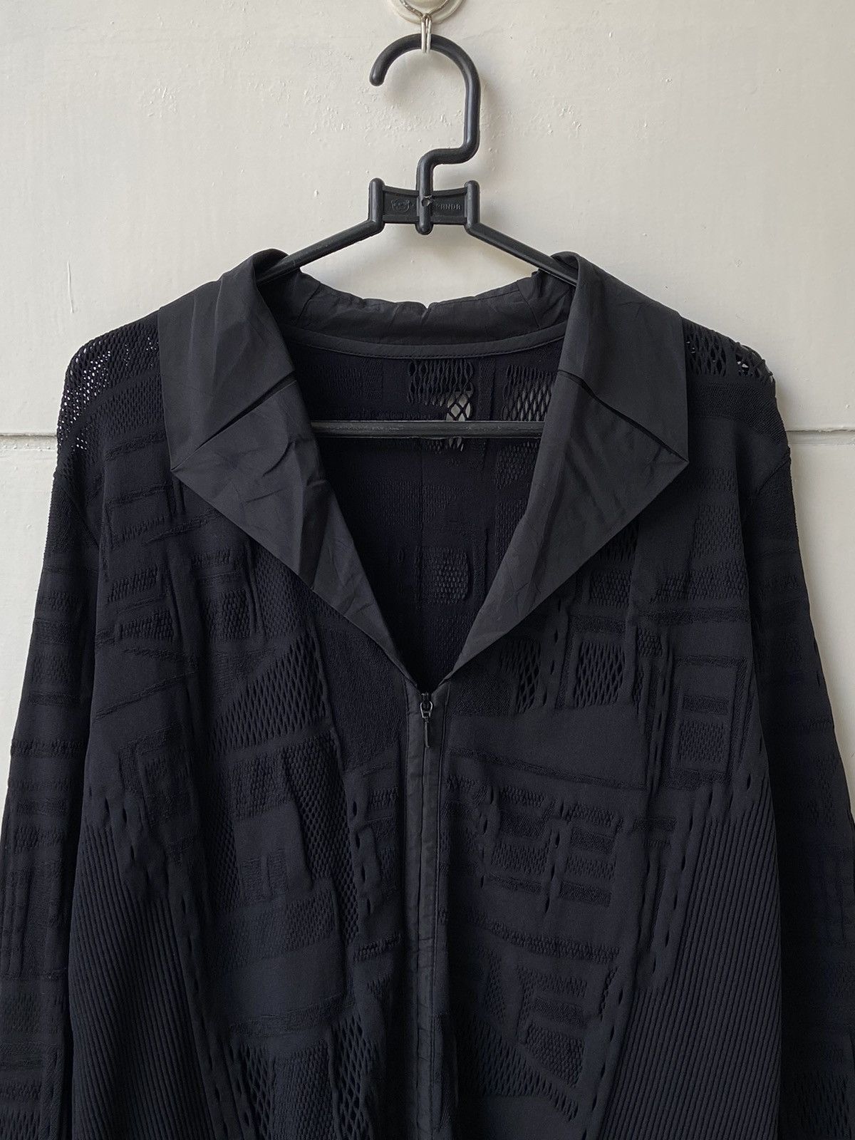 Hiroko Koshino Homme Hiroko Koshino Black Zipper Shirt Size US S / EU 44-46 / 1 - 3 Thumbnail
