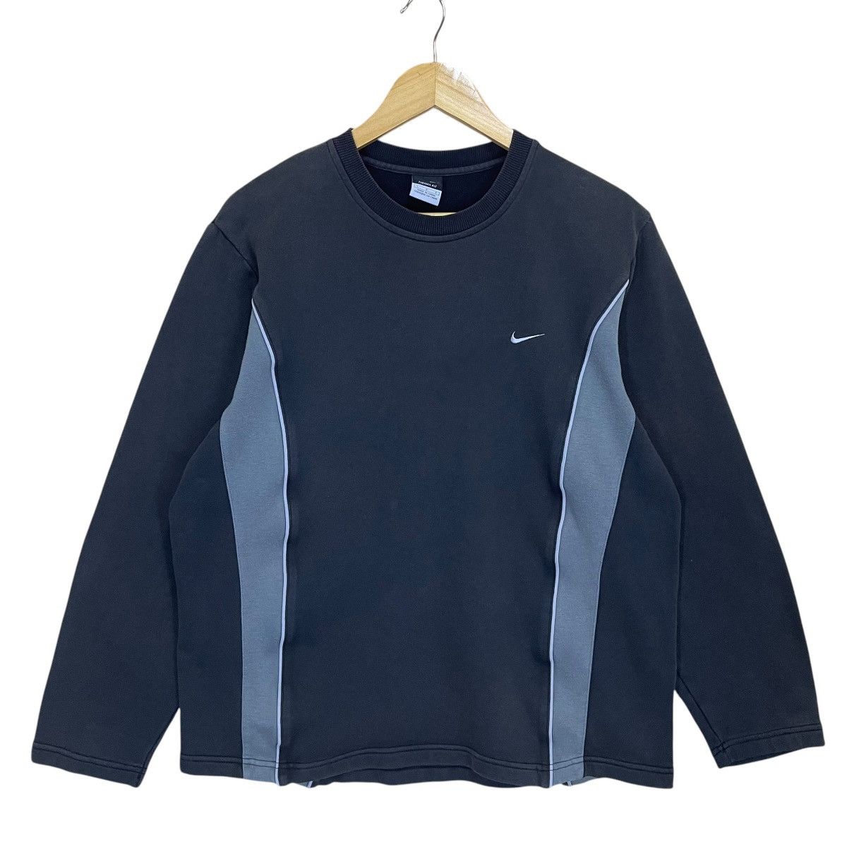 Japanese Brand × Nike Nike Small Logo Embroidered Crewneck Sweatshirt Size US M / EU 48-50 / 2 - 1 Thumbnail