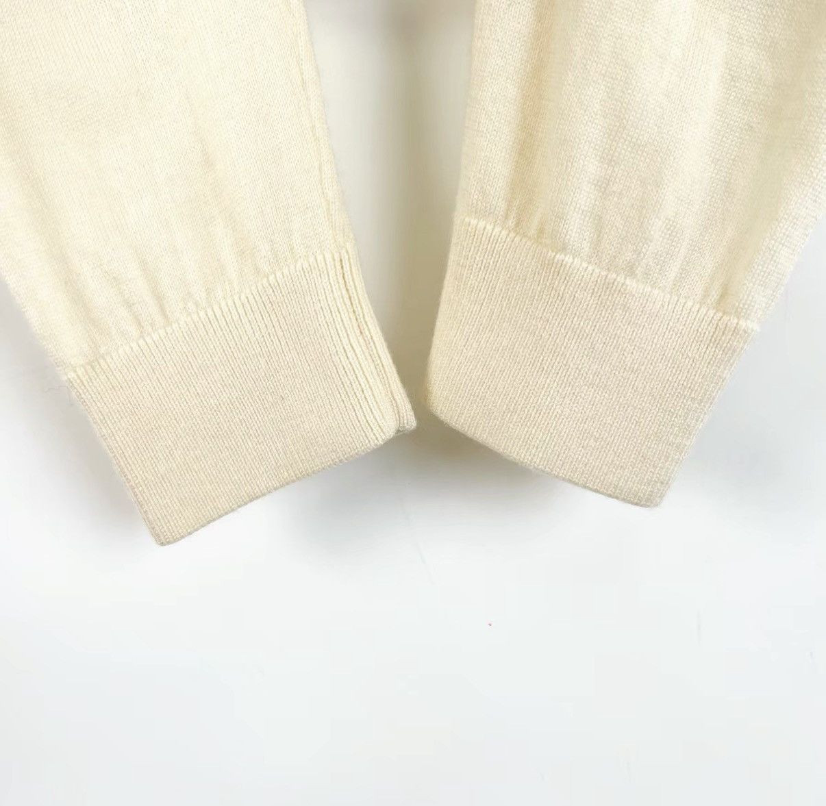 Burberry Burberry Cream 3D Bow Wool Knit Cardigan K12 Size S / US 4 / IT 40 - 6 Thumbnail