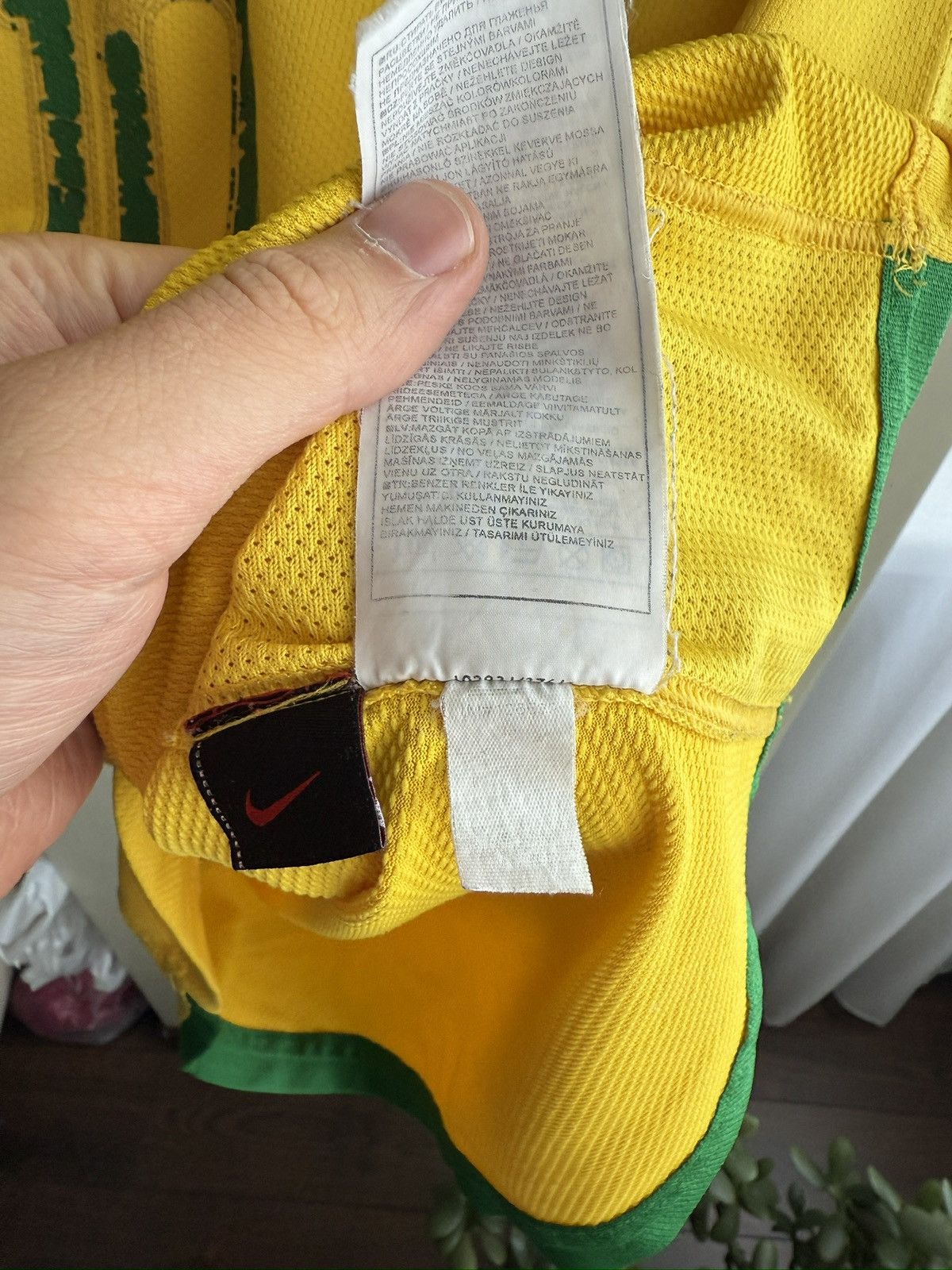 Nike Vintage Nike Brazil Ronaldinho Soccer Futbol Jersey Kit Size US L / EU 52-54 / 3 - 4 Thumbnail