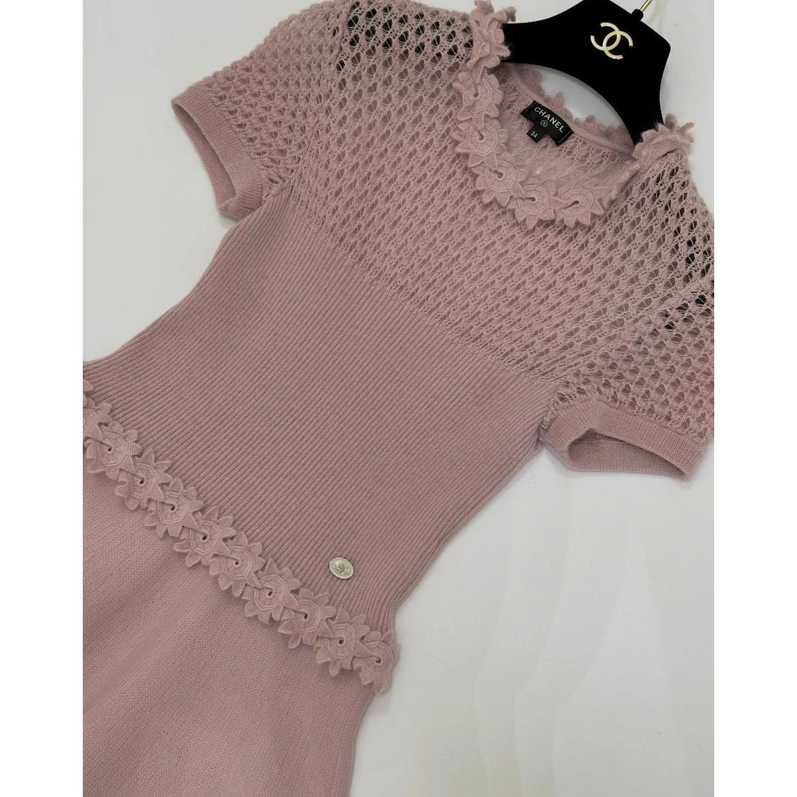 Chanel Chanel 17A Pink Flower Trim Embroidery Knit Dress Sz.34 Size XS / US 0-2 / IT 36-38 - 6 Thumbnail