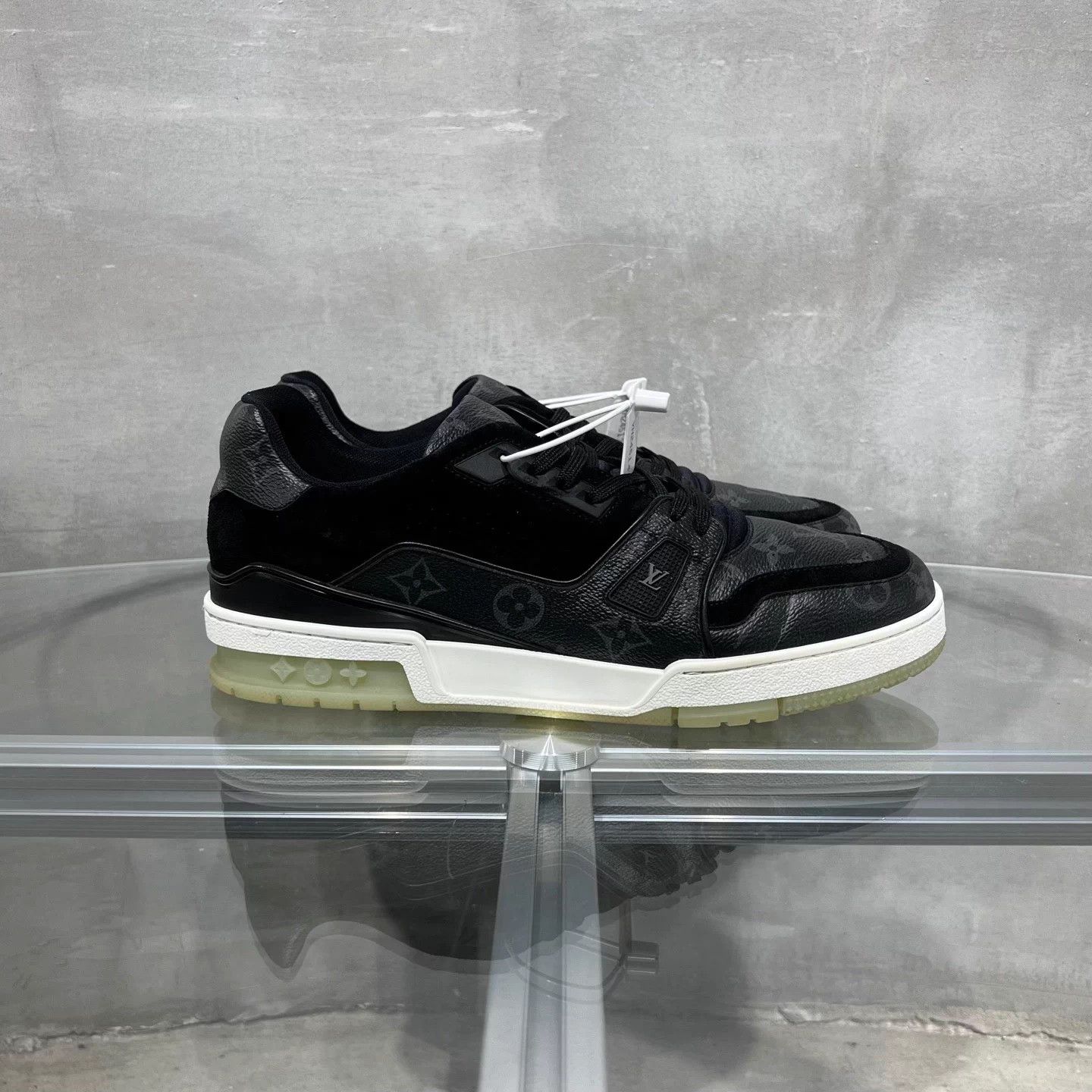 Louis Vuitton LV Trainer Black Monogram UK9.5/43.5 Size US 10.5 / EU 43-44 - 4 Thumbnail