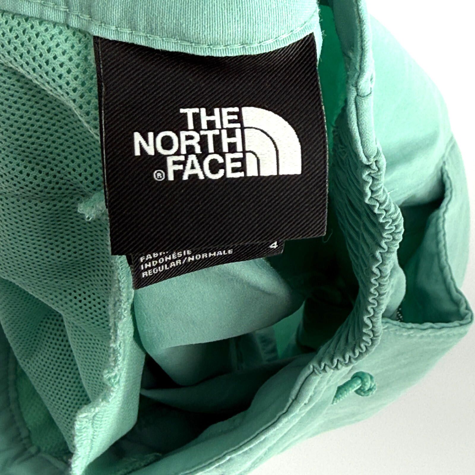 The North Face The North Face Class V Wasabi Teal Shorts Gorpcore Women’s 4 Size 27" / US 4 / IT 40 - 6 Thumbnail
