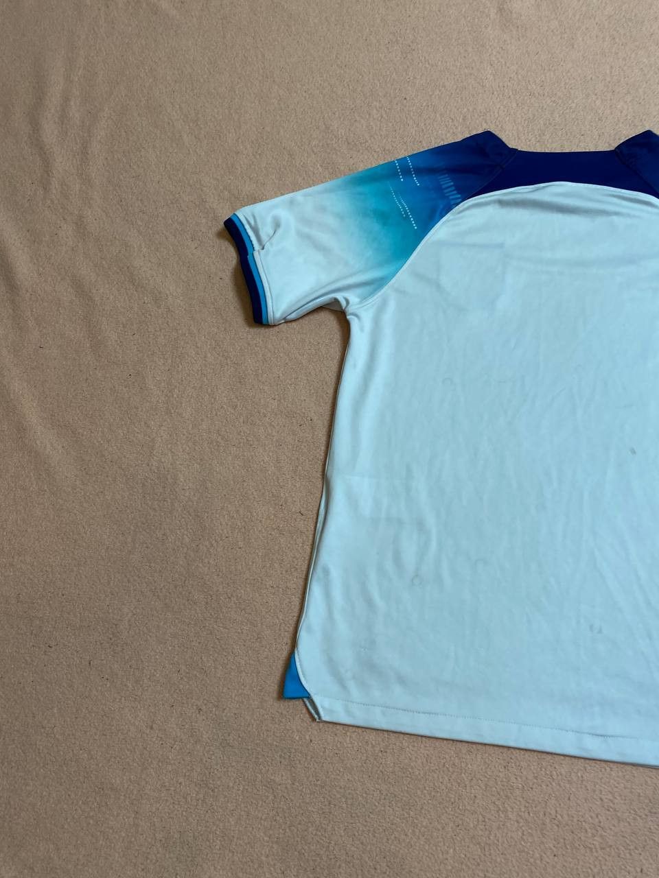Nike × Vintage Vintage England Soccer Jersey Nike Size S Size US S / EU 44-46 / 1 - 18 Thumbnail