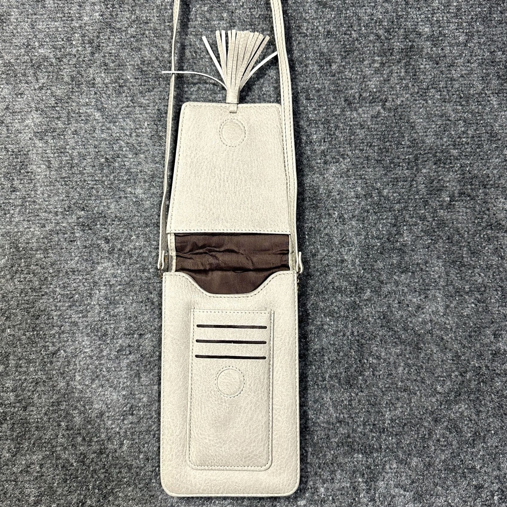 Vintage Crossbody Bag Purse on a String Gray Faux Leather Tassel Magnetic Closure Inner Pockets 4 x 7in Small Women Size ONE SIZE - 3 Thumbnail