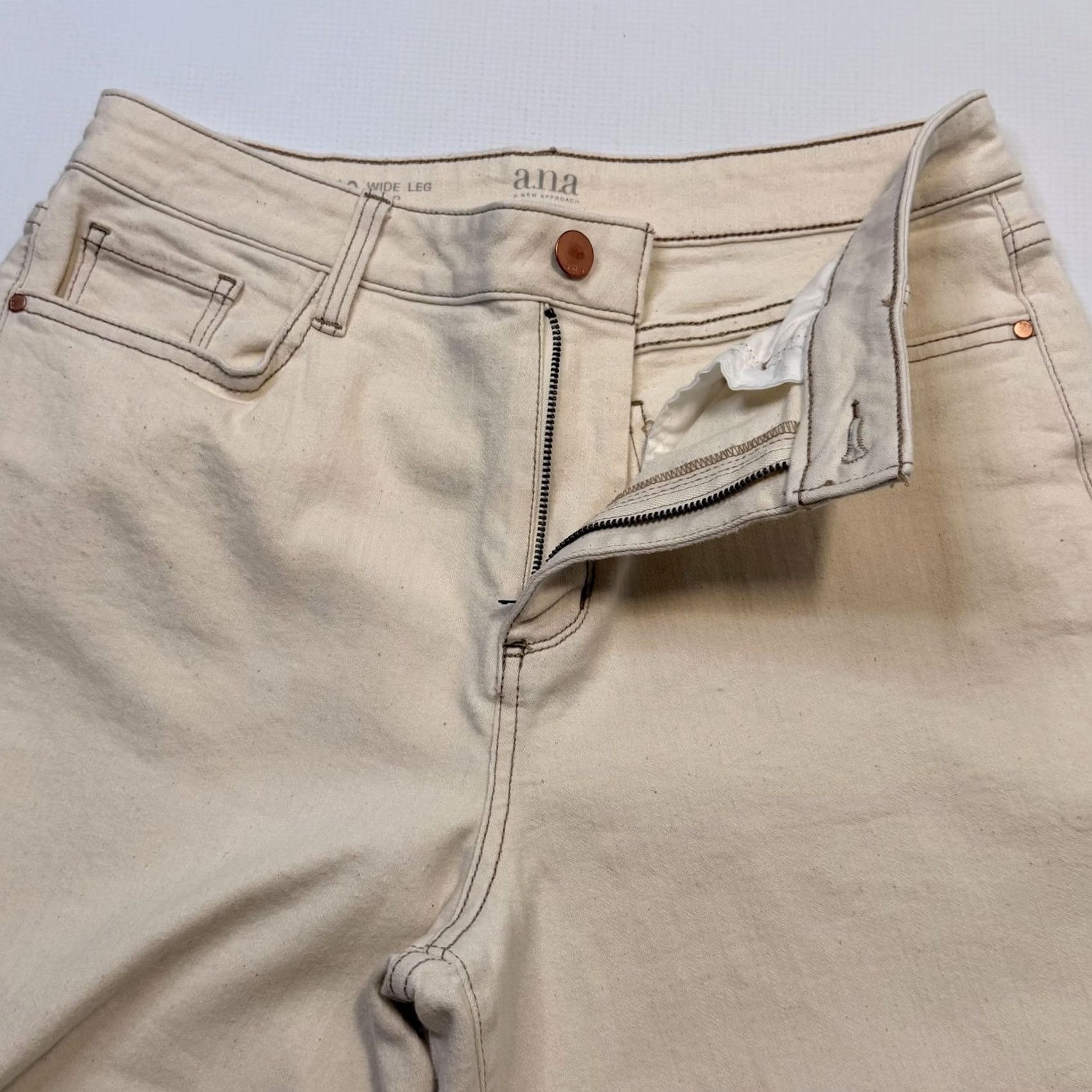 Vintage a.n.a Jeans Womens 10 White Light Wash Wide Leg Crop High Rise Stretch Denim Jeans Size 32" / US 10 / IT 46 - 6 Thumbnail
