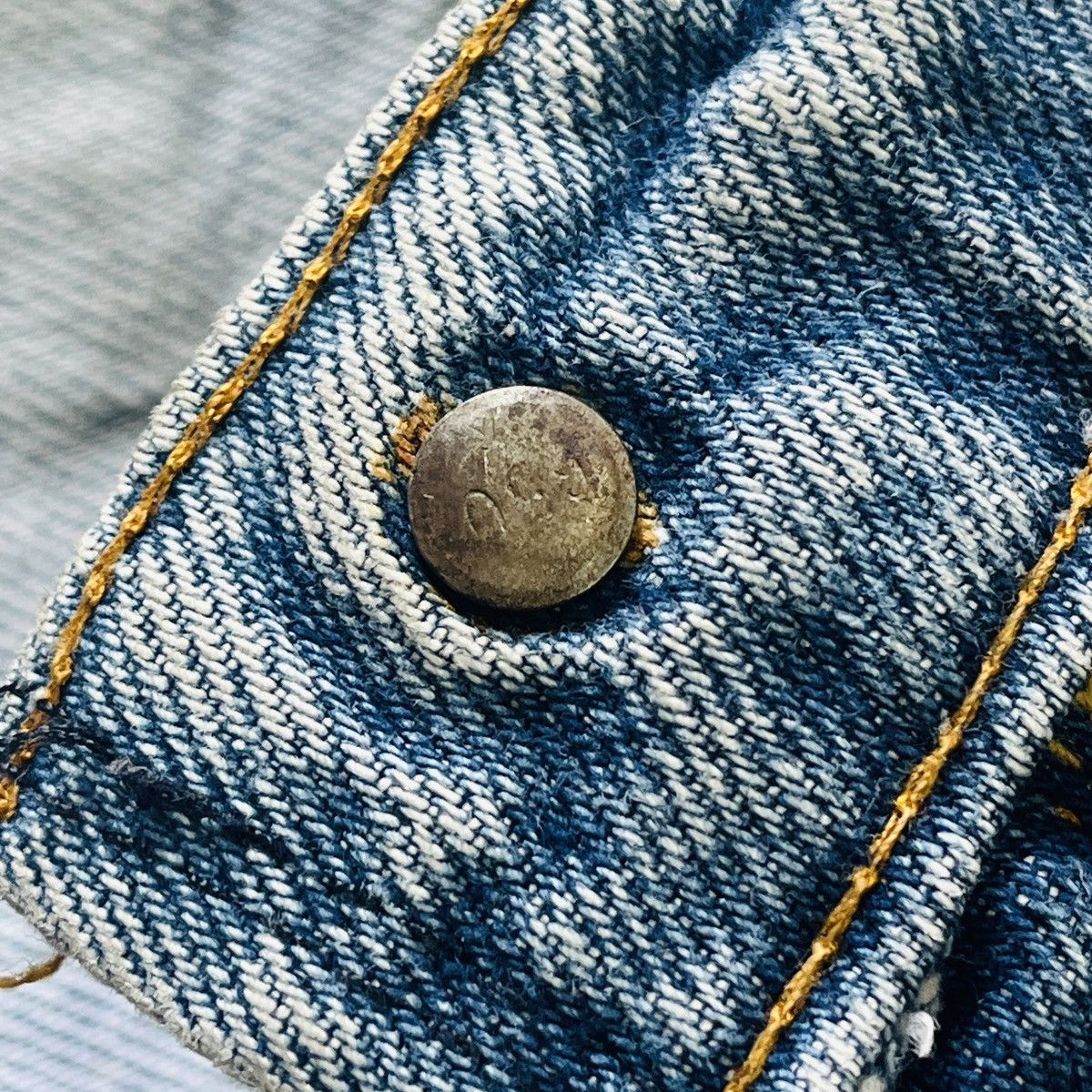 Levi's Grails Levis 501 Button 650 Distressed Ripped Denim USA Size US 30 / EU 46 - 18 Thumbnail